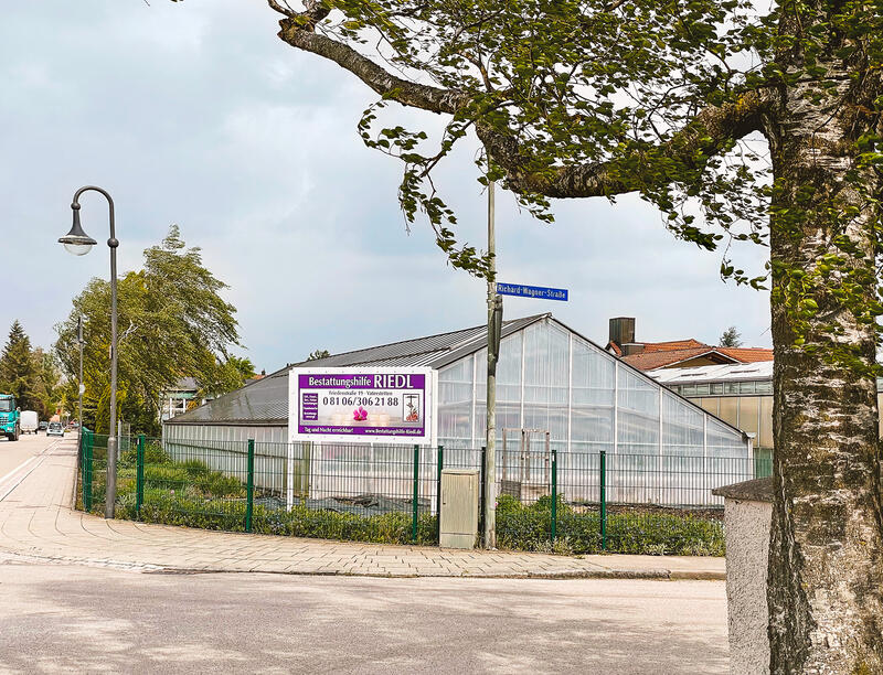Bestattungshilfe Riedl in Vaterstetten-Gartencenter Ziegltrum
